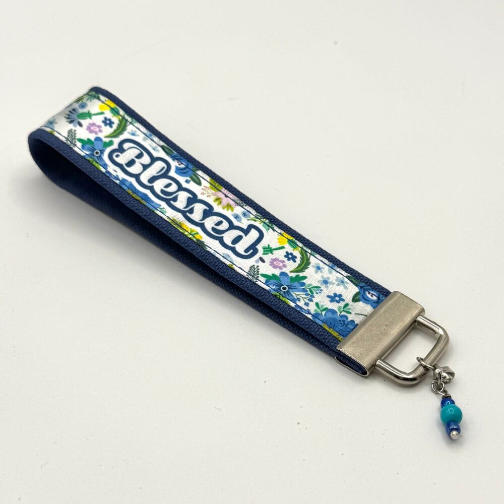 Studio‎ Post & 20 Blessed Floral Padded Wristlet Keychain Handmade Blue Key Ring